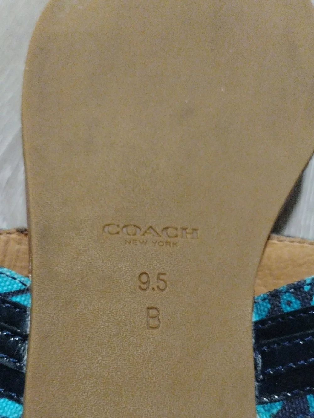 Coach Women’s Teal & Black Sandals - Picture 15 of 17